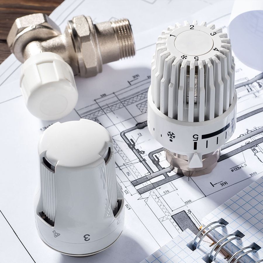 Thermostate auf einem Bauplan
